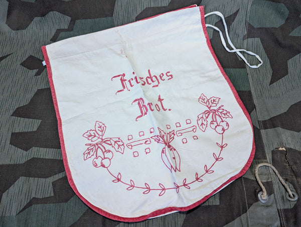 Frisches Brot Bread Bag Embroidered