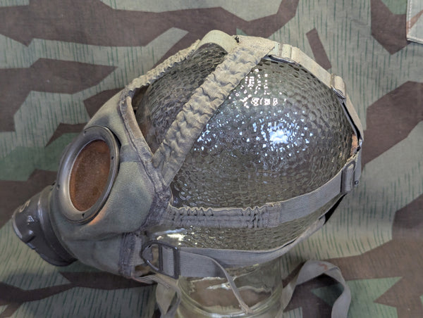 AEMA 1940 Gas Mask Can and Mask