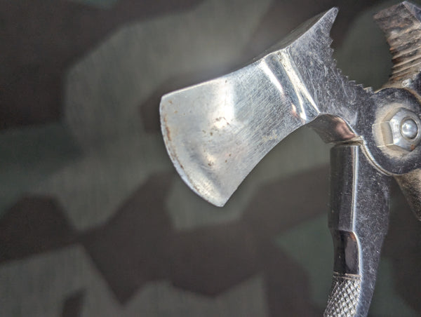 Hausmeister Communications Multi-Tool