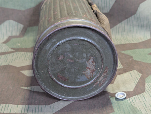 AEMA 1940 Gas Mask Can and Mask