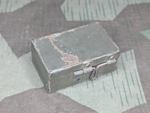 Wehrmacht Medical Needle Nadeln Tin