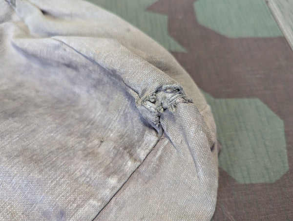 Early M31 Breadbag Worn