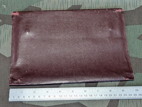 Familienpapiere Envelope Holder (Family Papers)