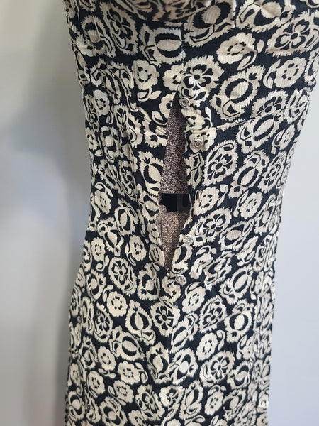 German Black and White Flower Print Dress <br> (B-34" W-26" H-32")