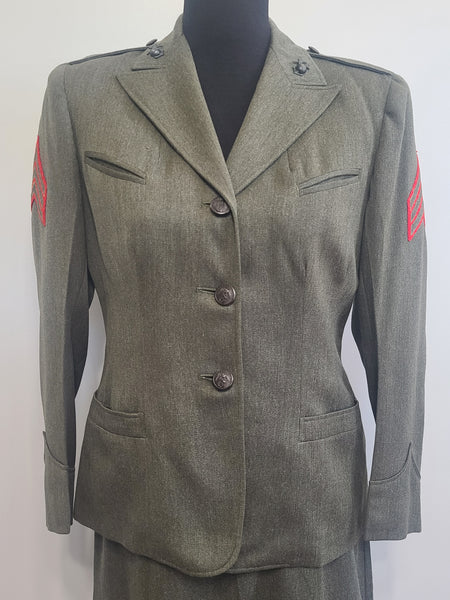 Women's US Marines Uniform: Jacket Skirt and Garrison Cap <br> (B-38" W-29" H-38")