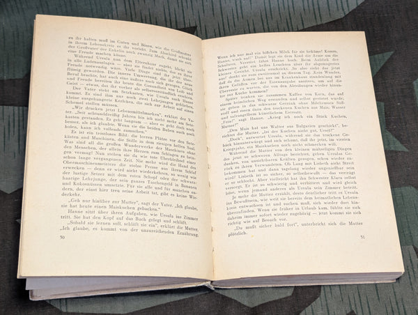 "Das stille Feuer" Daily Life of a DRK Nurse Book