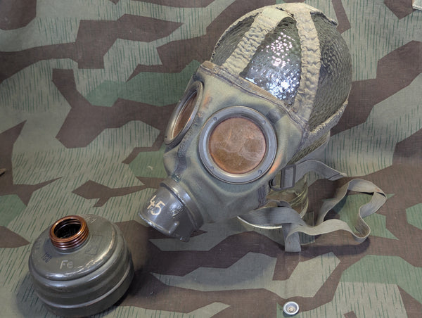 AEMA 1940 Gas Mask Can and Mask