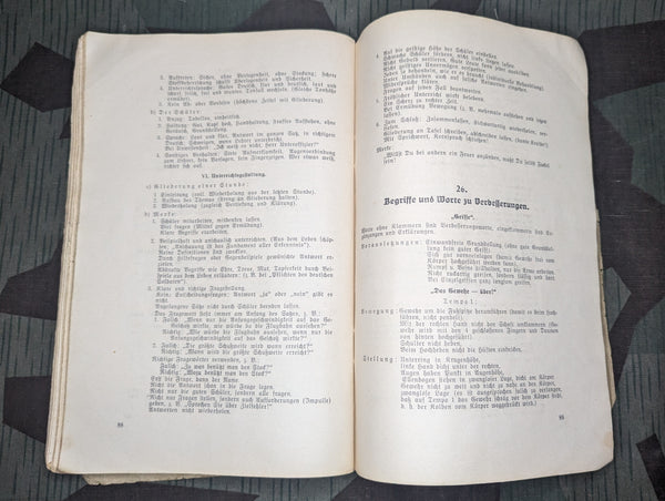 Unterrichts Themen Training for NCO's and Squad Leaders 1942