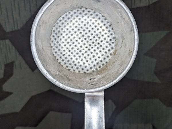 German Fine Sieve with Loose Handle