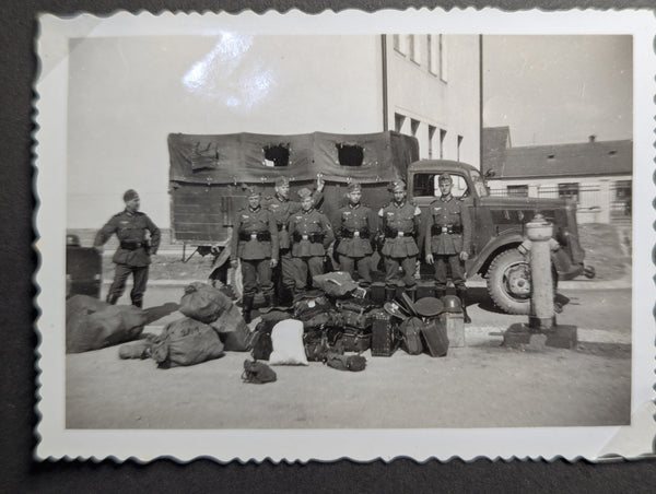 German Photo Album Wehrdienst-Ehrendienst Full Album (81 photos)