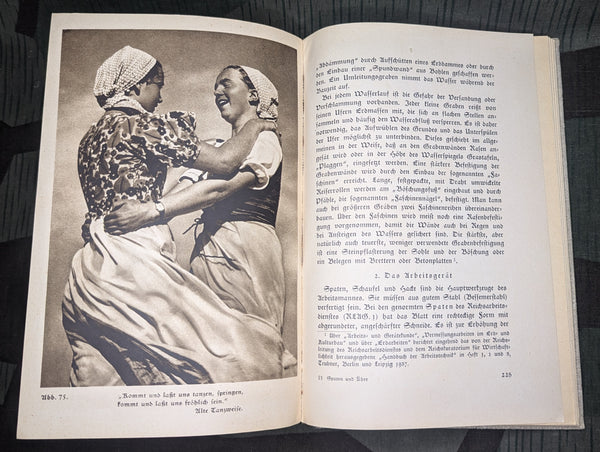 Spaten und Ähre Youth Arbeitsdienst Book 1939