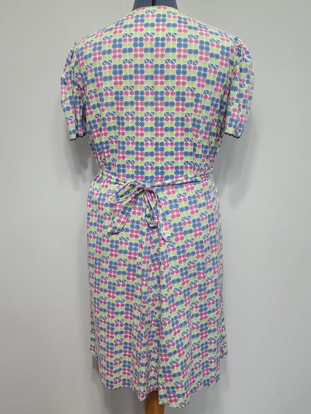 Colorful Print Button Down Dress <br> (B-52" W-44.5" H-52")