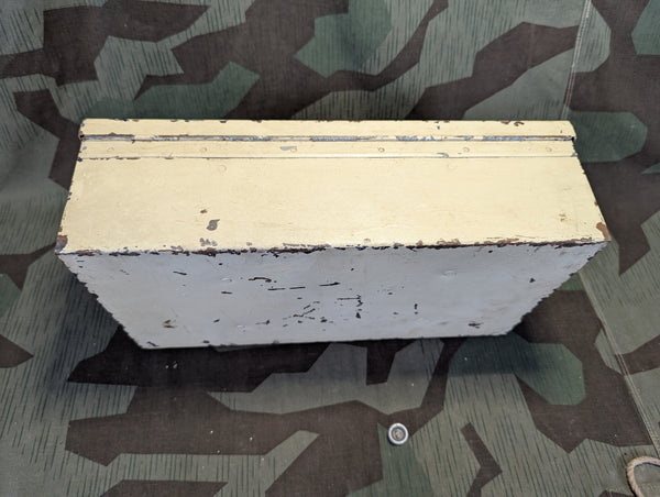 Verbandkasten with Contents