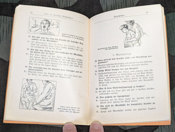 Wie Pflege Ich Kranke? First Aid Book 1940 3./Kr.Trsp.Abt. 572