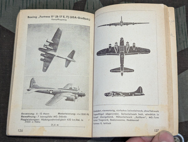 1943 Kriegsflugzeuge Aircraft Identification Book