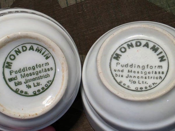 Mondamin Pudding Form and Measuring Cups (Set of 3)