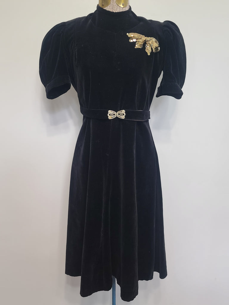 vintage black velvet dress Luxurious Retro Side Zipper Package Content Black Velvet White Lace Dress