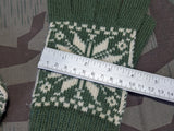 Green Snowflake Gloves Large