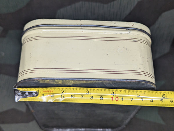 Backwunder  Large Aluminum Baked Goods Tin