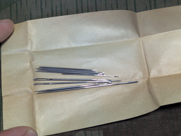 Original Nadelsortiment Pack of Sewing Needles for Soldiers
