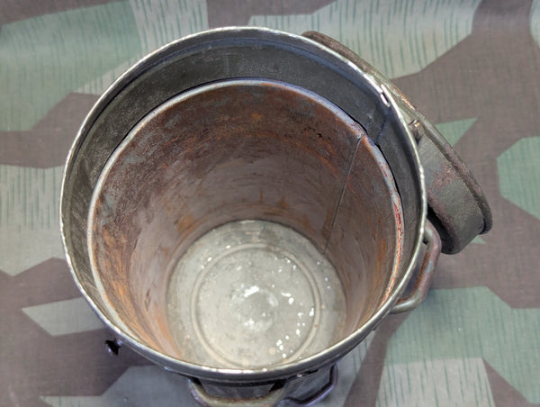 AEMA 1940 Gas Mask Can and Mask