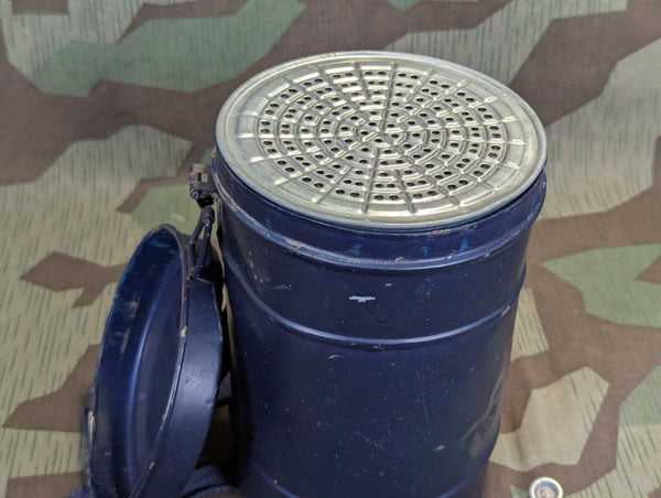 VM40 Volksgasmaske in Canister