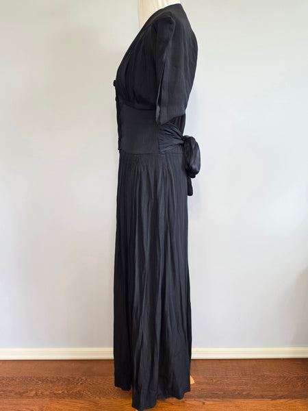 German Black Gown Long Evening Dress <br> (B-36" W-30" H-42")