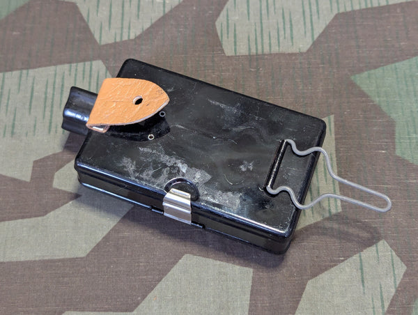 Daimon Wehrmacht Flashlight Wire Button Loop