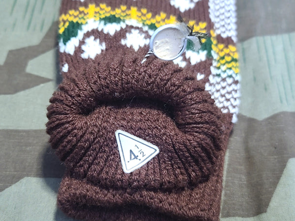 German Brown Patterned Mittens (Small)