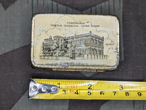 Small Tin for 10 Cigarettes Nestor Queen