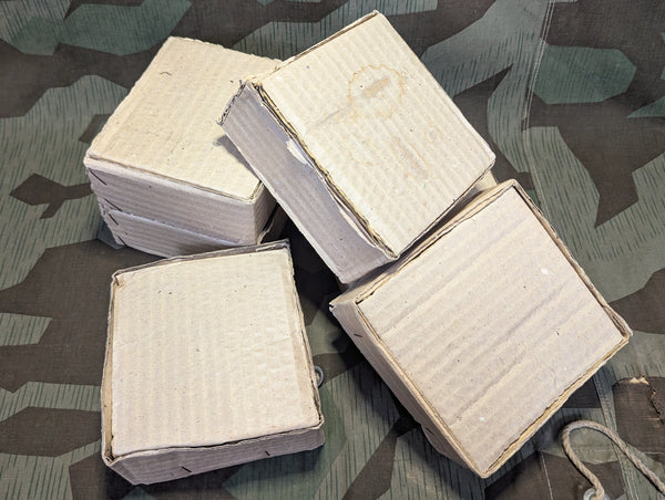 Deadstock Volksgasmaske Filter in Box