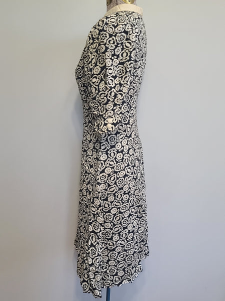 German Black and White Flower Print Dress <br> (B-34" W-26" H-32")