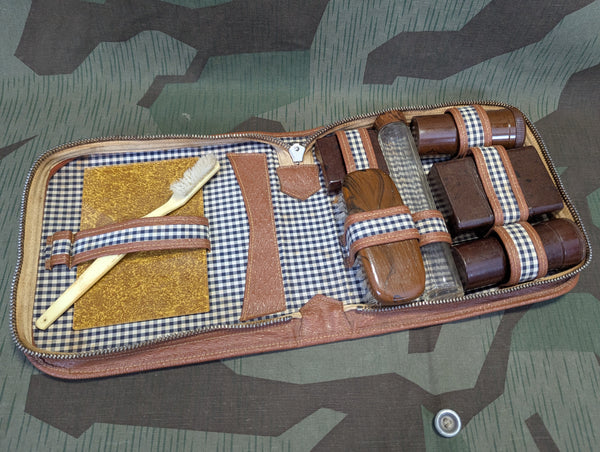 Nice Hygiene Kit Bakelite Components