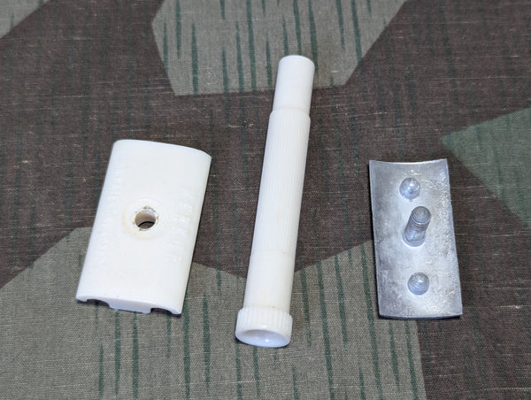 White Merkur Razor DRP