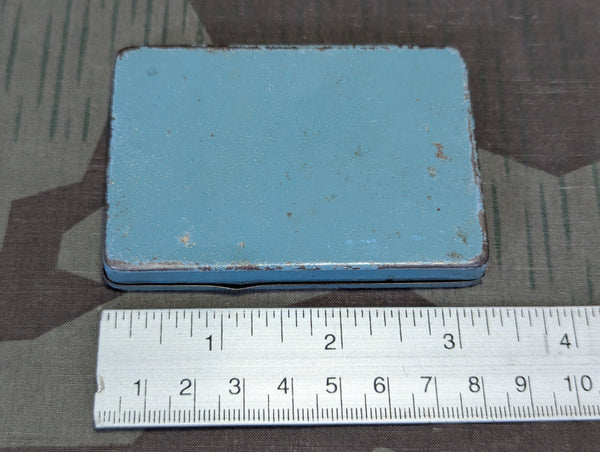 Trachiform Throat Lozenge Tin Worn