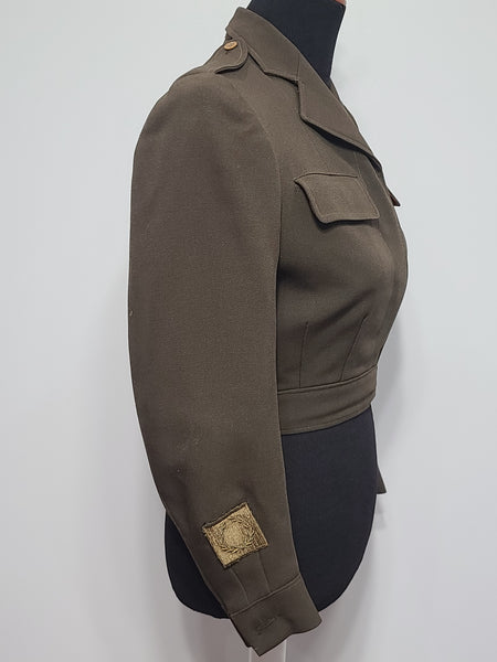 Women's Ike Jacket Red Lining Theater Made 9th Air Force (B-36" W-27")