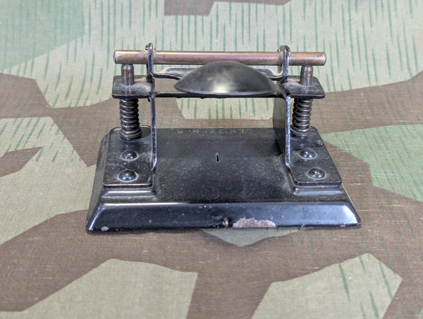2 Hole Punch Leitz Nr 8