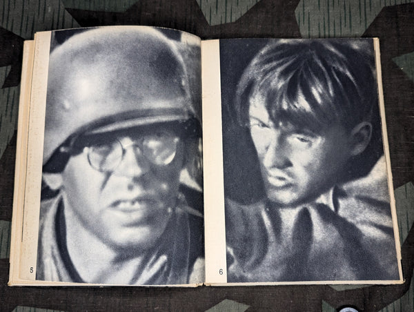 Soldatenantlitz in der Schlacht Candid Soldiers Photos Book