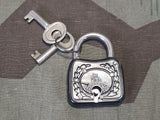 German Lock with 2 Keys Wreath Design