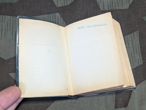 1943 French -German German - French Vinyl Cover Dictionary