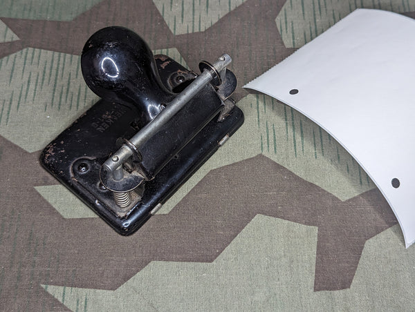 Sonnecken 231-8 2 Hole Punch WORKING