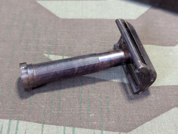 Original German Razor in Bakelite Box