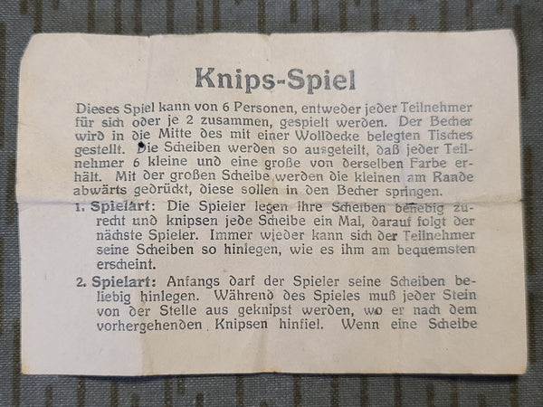 East German Bakelite Knips-Spiel Game