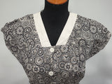 Black and White Print Dress Flower Belt Buckle <br> (B-42" W-36" H-41")