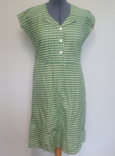 Green Plaid Print Dress <br> (B-43" W-38" H-45")