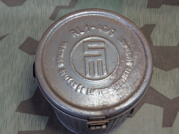 VM37 Volksgasmaske in Cannister