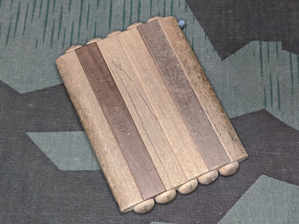 Springy Wooden 5 Cigarette Case