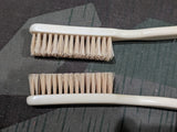 Original Garantie White Handled Toothbrushes