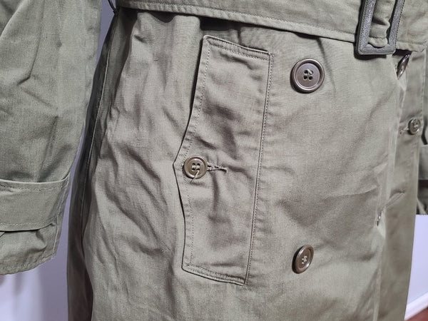 Women's Officer's Overcoat with Liner 10R <br> (B-39" W-36" H-42")