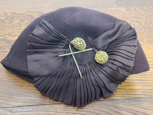 1920s Brown Cloche Hat